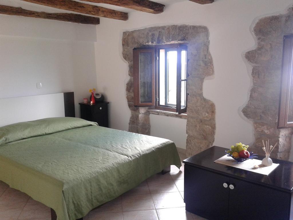 Apartment Bella Vista 2 Buzet Buitenkant foto